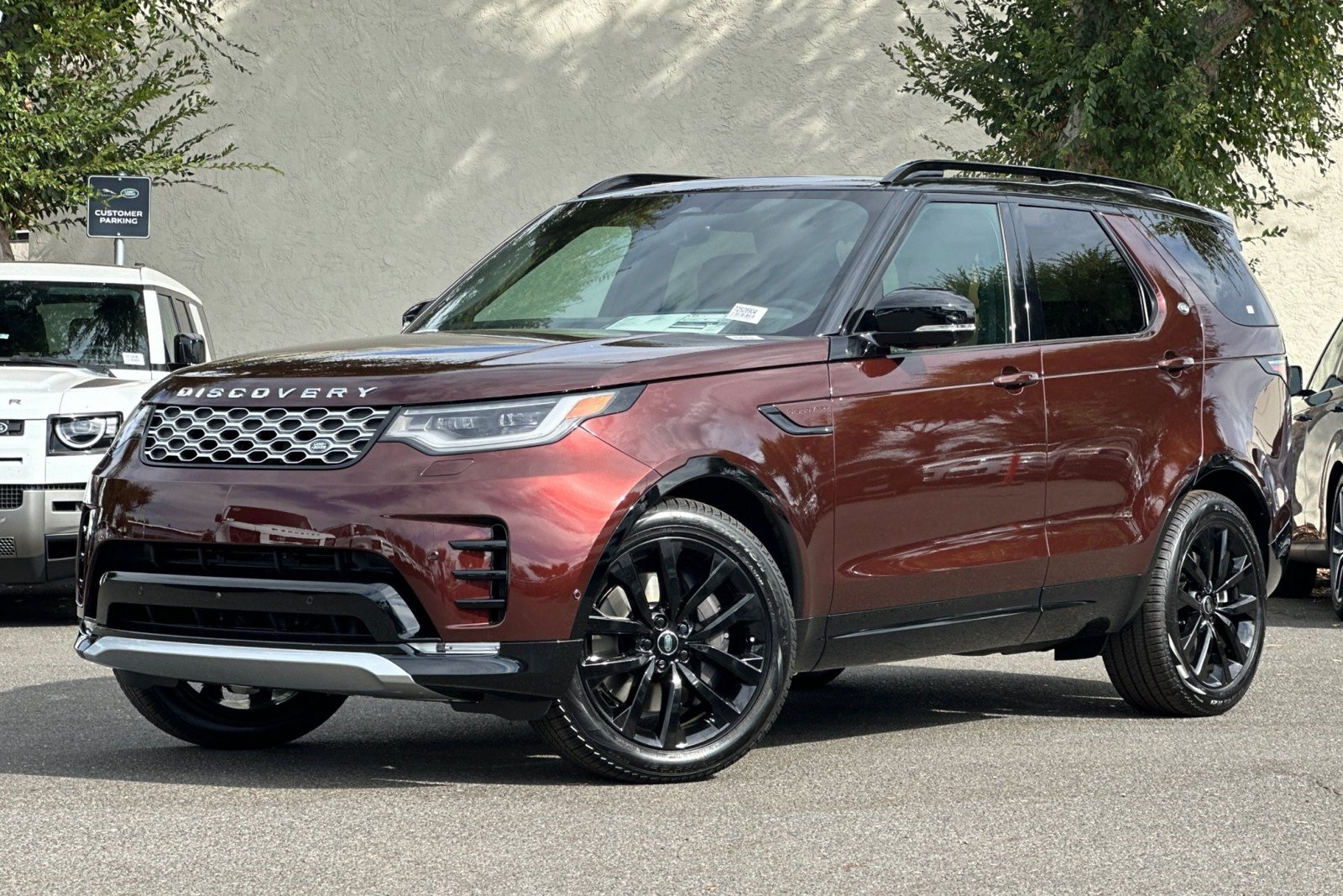 New 2026 Land Rover Discovery Limited Edition AWD/4WD image 2