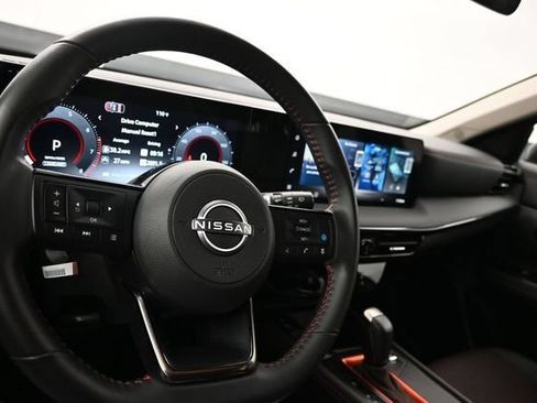 Used 2026 Nissan Kicks SR FWD image 10