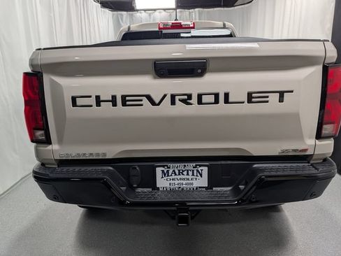 New 2026 Chevrolet Colorado ZR2 w/ Technology Package AWD/4WD image 6