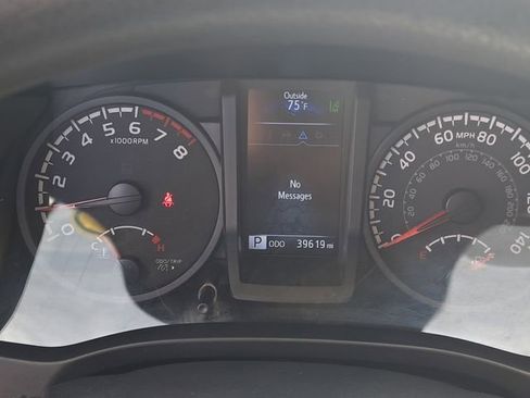 Used 2023 Toyota Tacoma SR AWD/4WD image 22