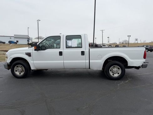 Used 2009 Ford F250 2WD Crew Cab Super Duty image 4