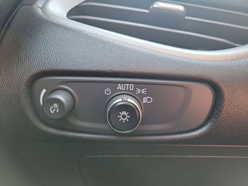 Used 2023 Chevrolet Malibu LT image 24