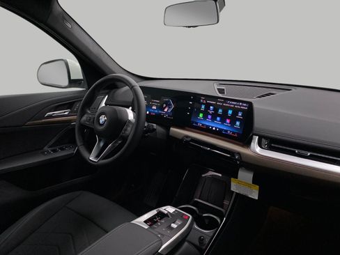 New 2026 BMW X1 xDrive28i w/ Convenience Package AWD/4WD image 19