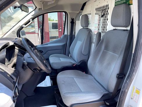 Used 2015 Ford Transit 250 130 Low Roof w/ Exterior Upgrade Package image 21