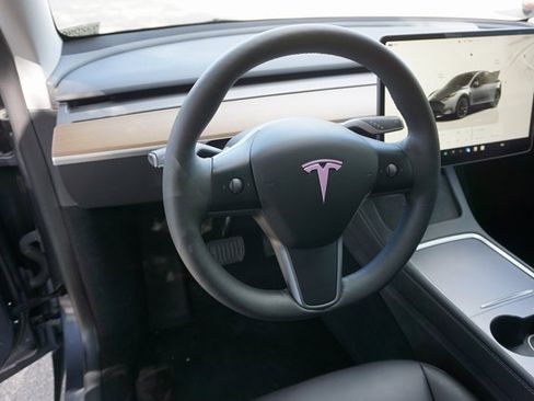 Used 2023 Tesla Model Y Long Range image 13