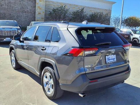 Used 2020 Toyota RAV4 XLE image 26