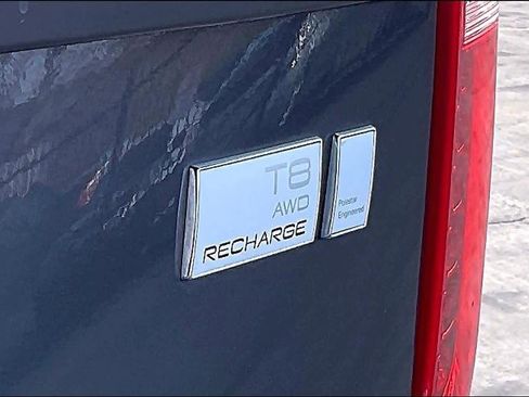 Used 2023 Volvo XC90 T8 Plus w/ Protection Package Premier image 11