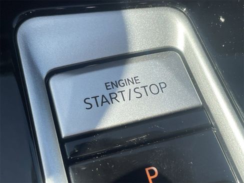 New 2025 Volkswagen Atlas SE image 20