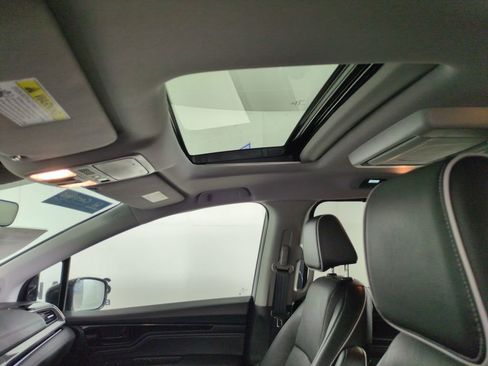 Certified 2023 Honda Odyssey Elite image 24