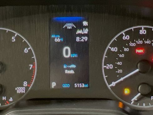 Used 2025 Toyota Corolla SE image 22