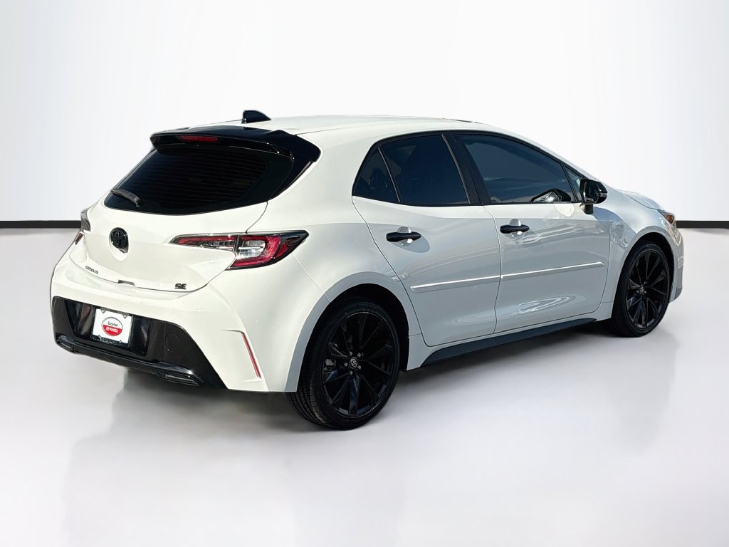 Used 2022 Toyota Corolla SE w/ Carpet Mat Package (TMS) FWD image 5