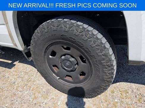 Used 2015 Chevrolet Colorado W/T RWD image 6