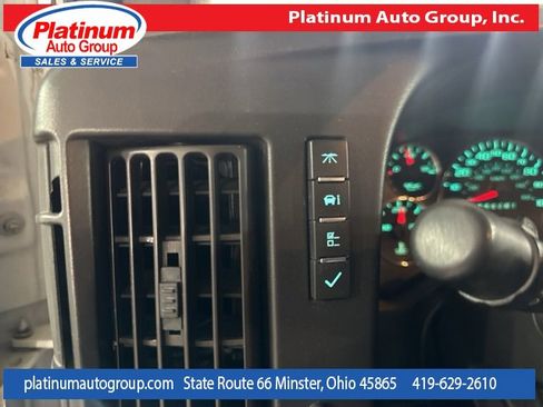 Used 2018 Chevrolet Express 3500 Work Van w/ Driver Convenience Package image 19