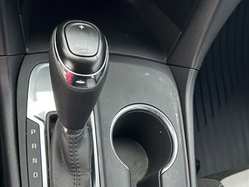 Used 2020 Chevrolet Equinox LS w/ LS Convenience Package image 19