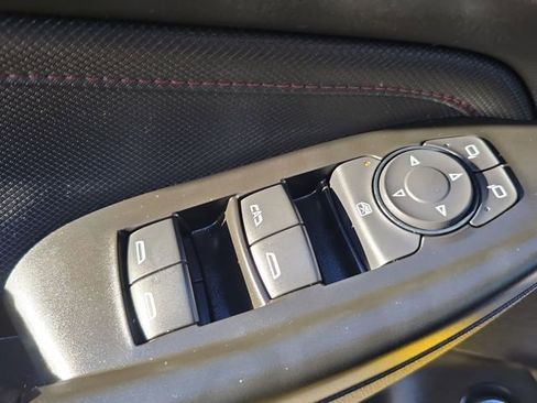 Used 2023 Chevrolet TrailBlazer RS w/ Sun and Liftgate Package image 13