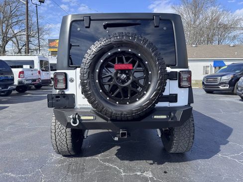 Used 2016 Jeep Wrangler Unlimited Sport w/ Connectivity Group image 5
