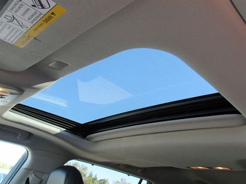 Used 2020 Toyota Highlander XLE image 36