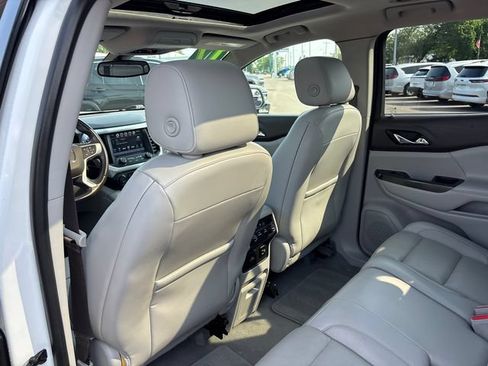 Used 2017 GMC Acadia SLT FWD image 10