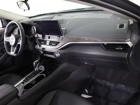Used 2023 Nissan Altima 2.5 SL FWD image 29