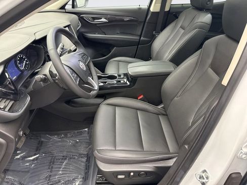 Used 2021 Buick Envision Essence image 11