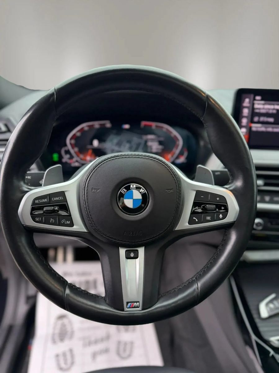 Used 2022 BMW X4 xDrive30i w/ M Sport Package AWD/4WD image 13