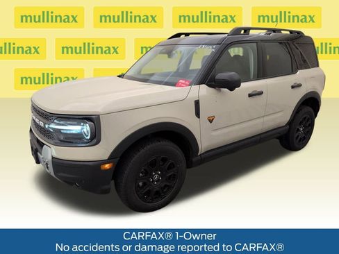 Used 2025 Ford Bronco Sport Badlands image 15
