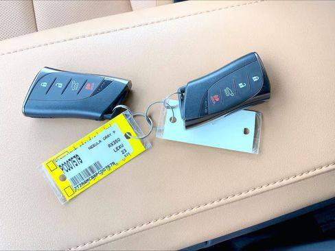 Used 2023 Lexus RX 350 Premium image 15