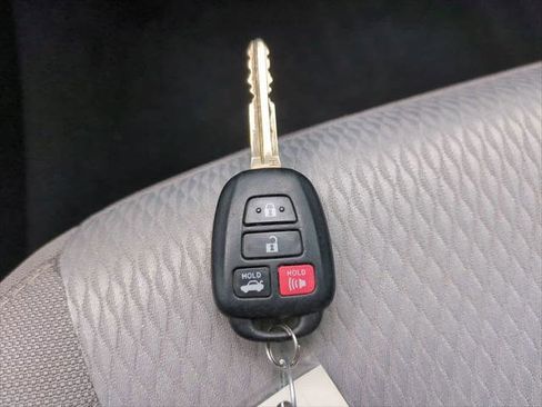 Certified 2017 Toyota Corolla LE image 25