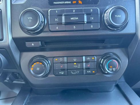 Used 2018 Ford F150 XLT w/ Equipment Group 302A Luxury AWD/4WD image 34