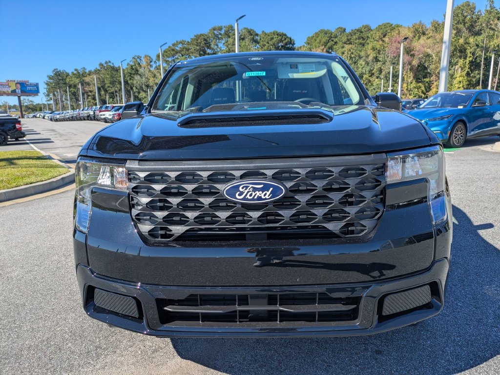New 2026 Ford Maverick XLT w/ XLT Luxury Package FWD image 11