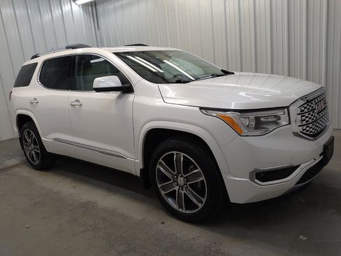 Used 2019 GMC Acadia Denali AWD/4WD image 11