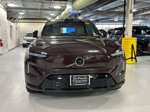 Certified 2025 Volvo EX90 Ultra image 6