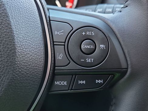 Used 2025 Toyota RAV4 XLE Premium FWD image 23