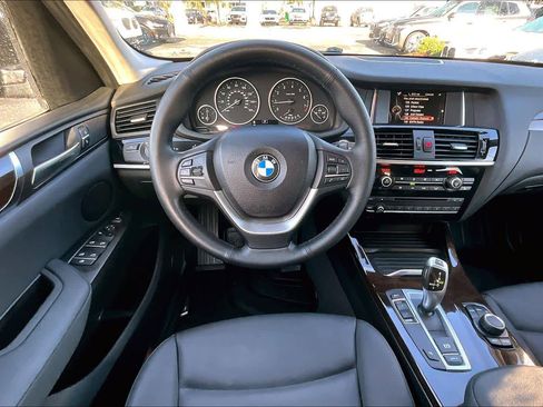 Used 2017 BMW X3 sDrive28i image 5