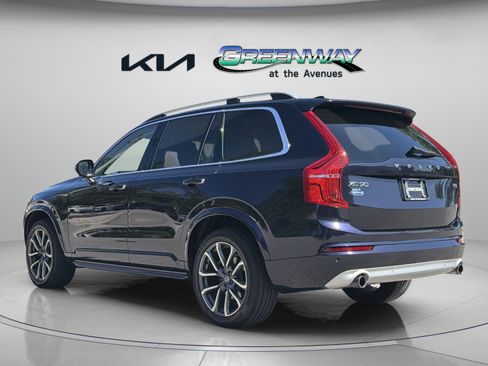 Used 2019 Volvo XC90 T5 Momentum w/ Protection Package FWD image 4