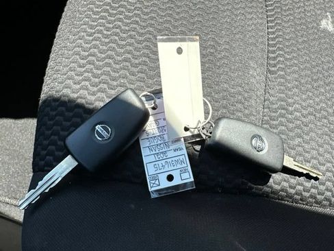 Used 2021 Nissan Rogue Sport S FWD image 39
