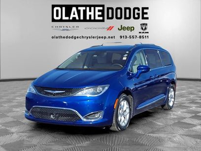 Used 2020 Chrysler Pacifica Touring-L Plus w/ Tire & Wheel Group
