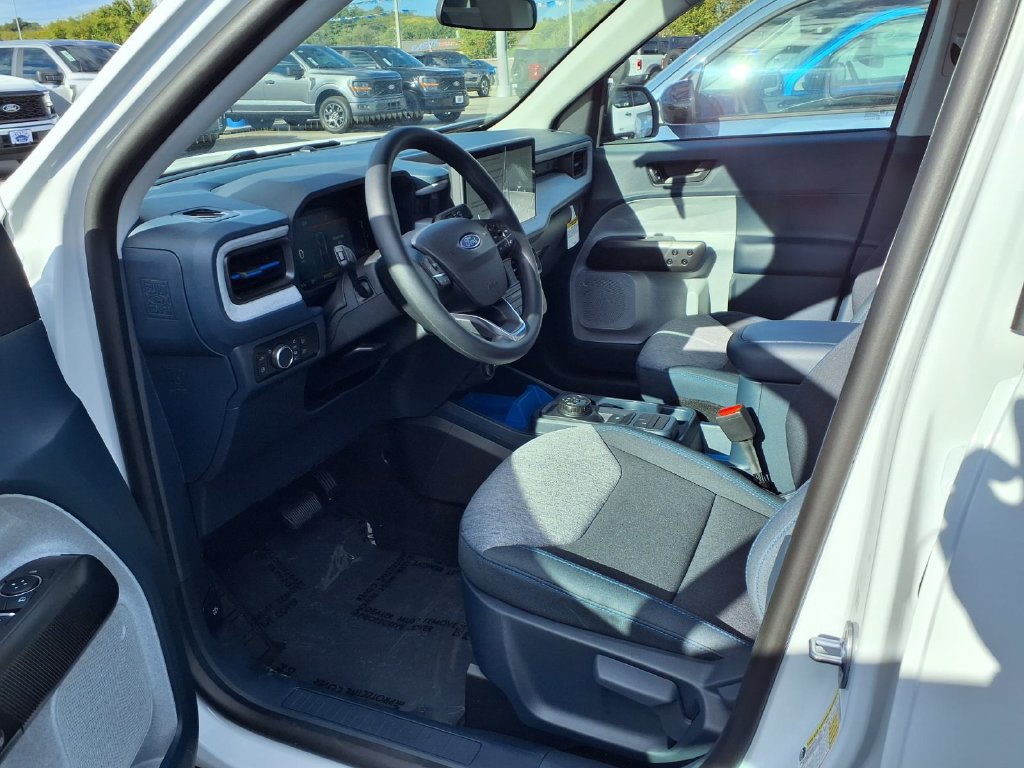 New 2026 Ford Maverick XLT FWD image 6