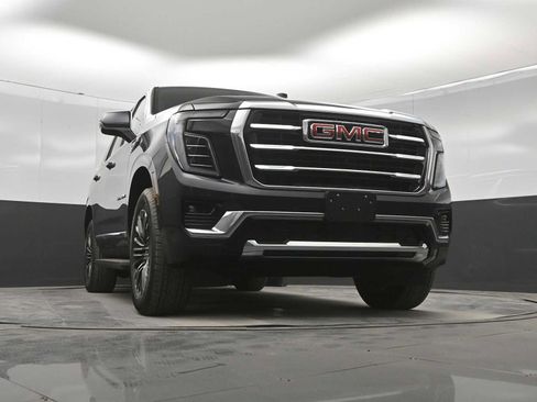 New 2026 GMC Yukon Elevation w/ Elevation Premium Package AWD/4WD image 31