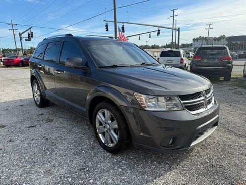 Used 2014 Dodge Journey Limited w/ Flexible Seating Group image 3