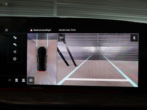 Certified 2025 Audi Q5 Premium w/ Convenience Package image 24