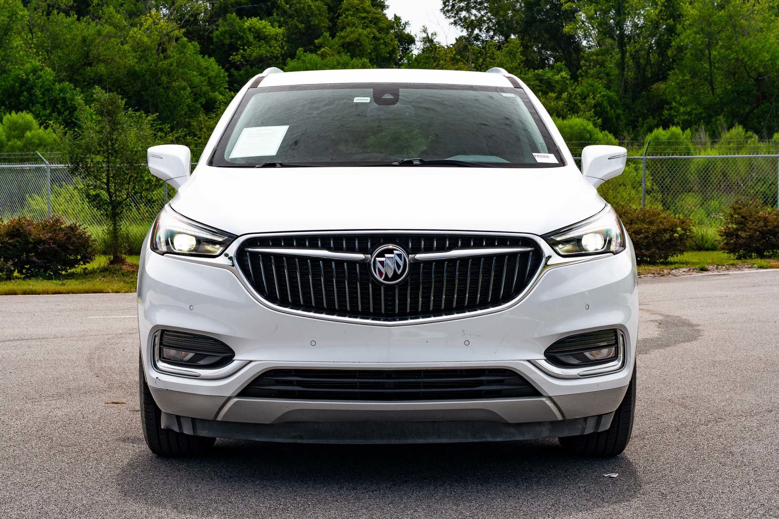 Used 2018 Buick Enclave Premium FWD image 2