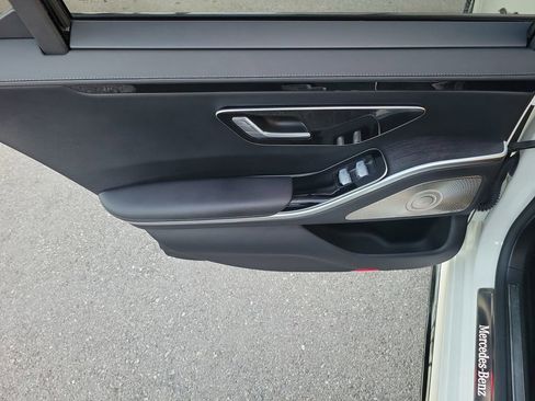 Used 2022 Mercedes-Benz S 500 4MATIC image 12
