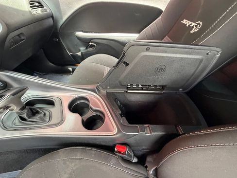 Used 2022 Dodge Challenger SRT Hellcat RWD image 24