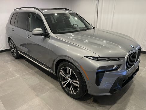 Certified 2023 BMW X7 xDrive40i w/ Executive Package image 3