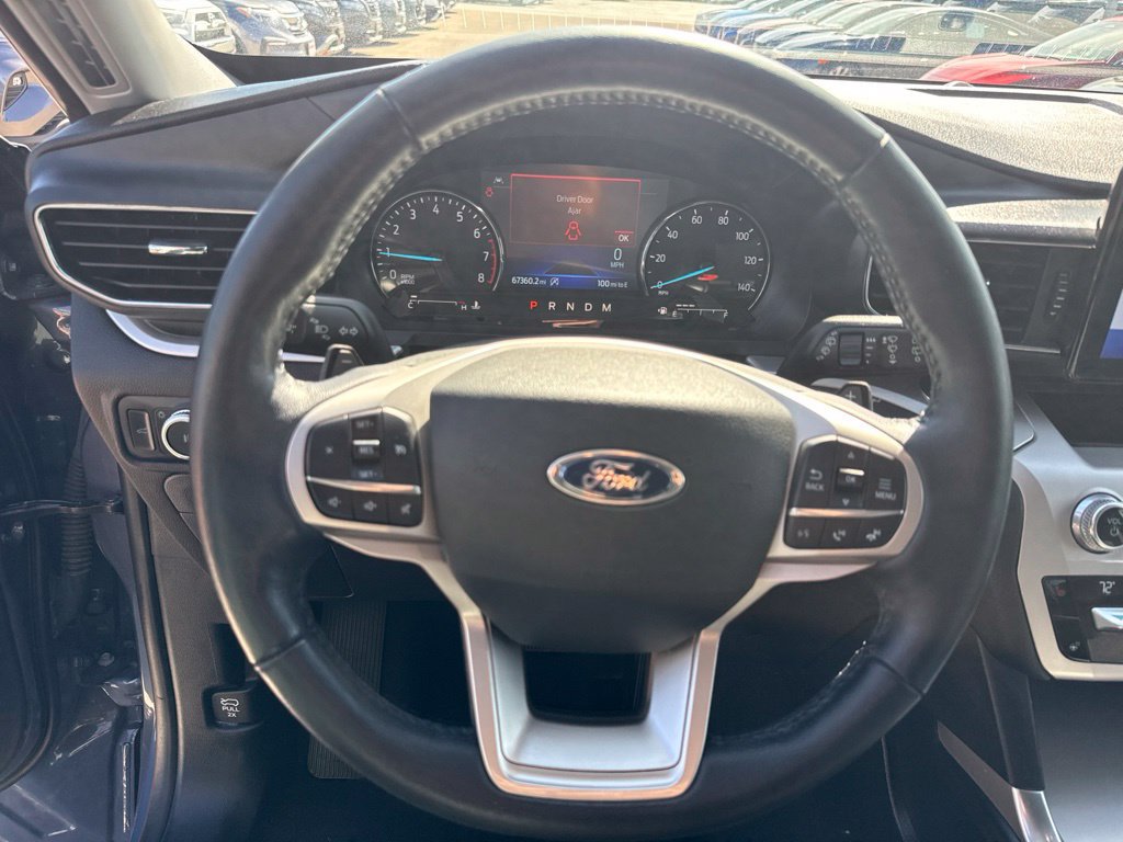 Used 2021 Ford Explorer XLT w/ Equipment Group 202A AWD/4WD image 5