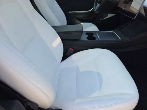 Used 2023 Tesla Model 3 Standard Range RWD image 19