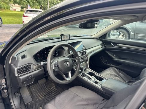 Used 2018 Honda Accord LX image 6