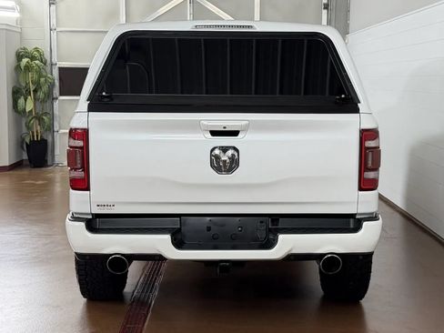 Used 2019 RAM 1500 Laramie AWD/4WD image 4