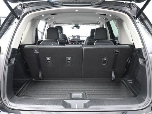 Used 2025 Honda Pilot EX-L image 32